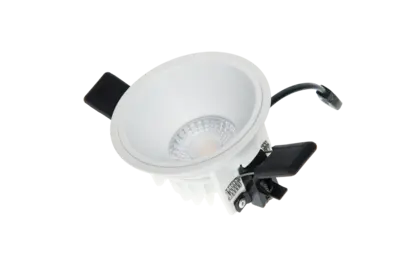 Schwarzes, industrielles LED-Deckenlicht mit robustem Gehäuse und Ringhalterung, ideal für große Räume oder Lagerhallen.