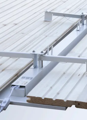 Nach Abschluß des Einbaus geschlossene Brackets