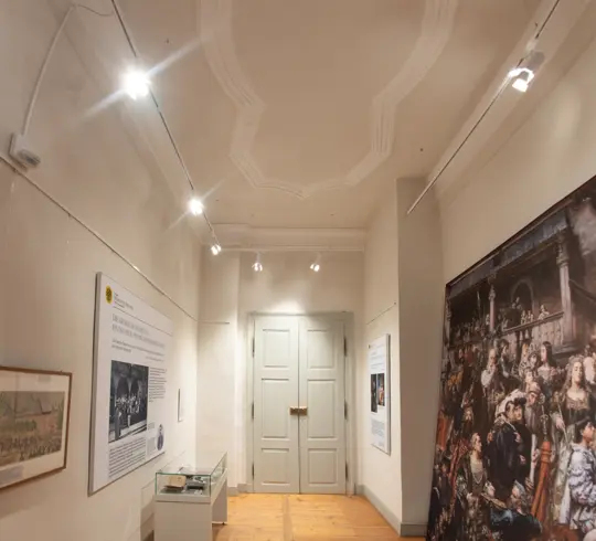 Neue Beleuchtung in der Ausstellung im Schloss Ellingen