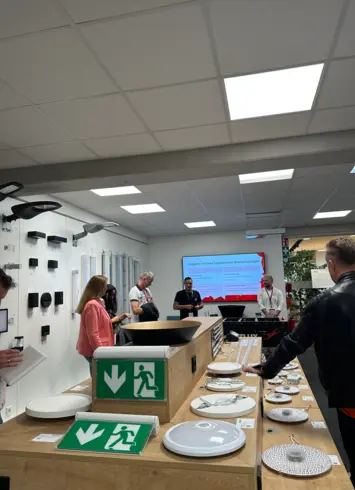 DOTLUX Meet & Greet